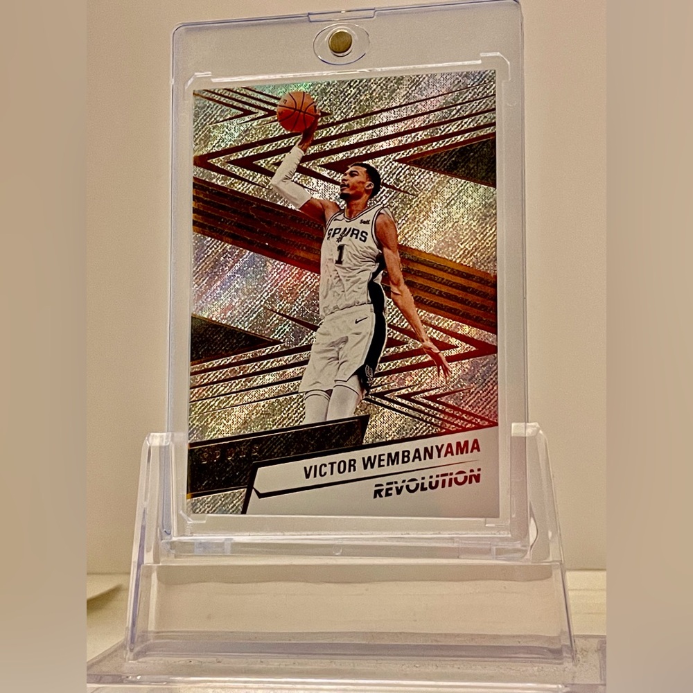 VICTOR WEMBANYAMA 2024-25 PANINI REVOLUTION-SPURS